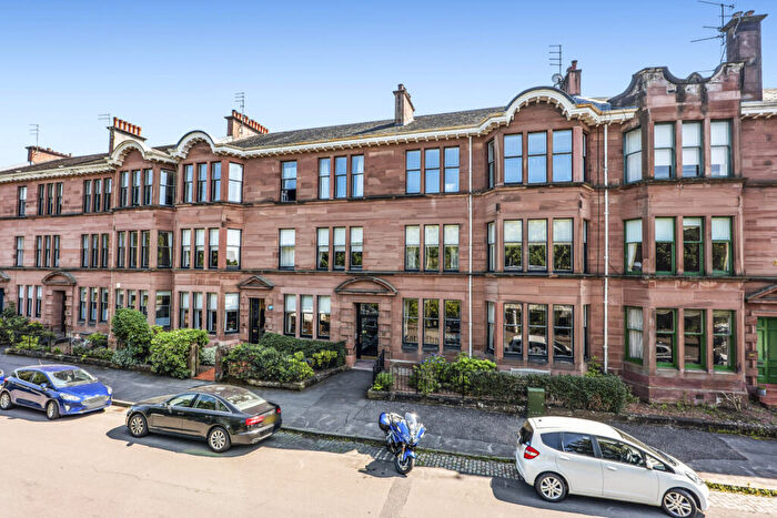 3 Bedroom Flat For Sale In Main Door Flat, Fotheringay Road, Pollokshields, G41