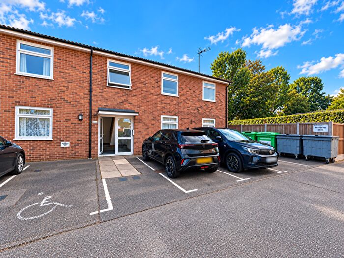 2 Bedroom Flat To Rent In Shortridge Court, Witham, CM8