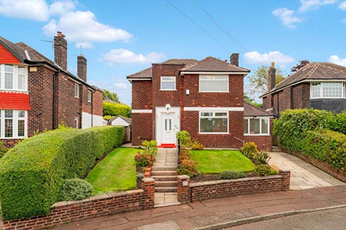 4 Bedroom Detached House For Sale In Old Hall Road, Whitefield, M45