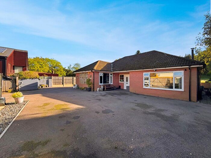 3 Bedroom Detached Bungalow For Sale In Corbetts Lane, Caerphilly, CF83