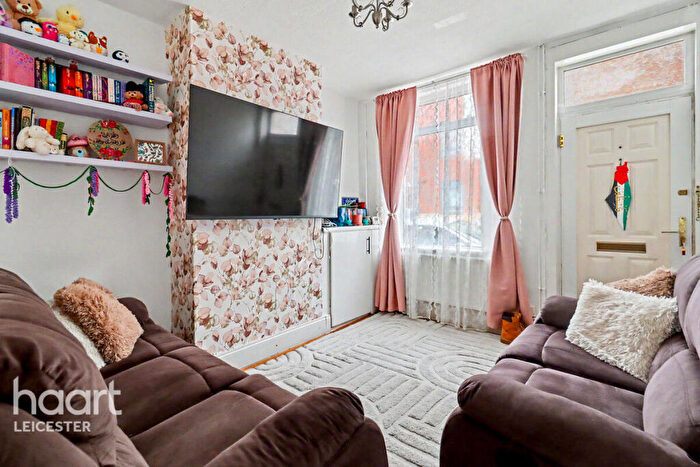 2 Bedroom Terraced House For Sale In Leopold Road, Leicester, LE2