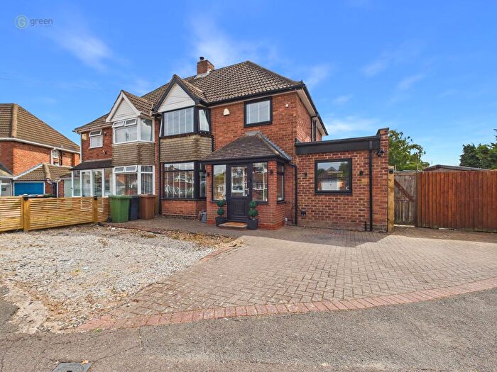 3 Bedroom Semi-Detached House For Sale In Blandford Avenue, Castle Bromwich, B36