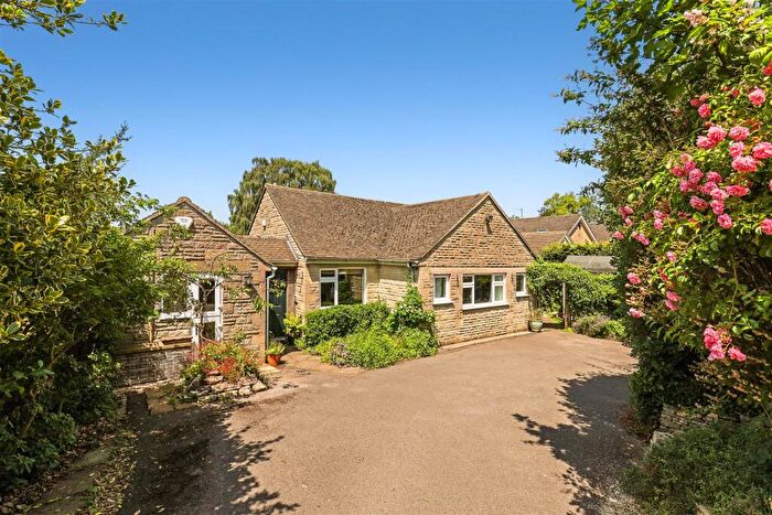 3 Bedroom Bungalow For Sale In Bussage, Stroud, GL6