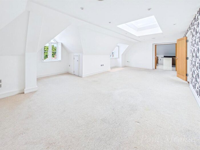 2 Bedroom Penthouse To Rent In Whitegables, Normanton Road, South Croydon, CR2