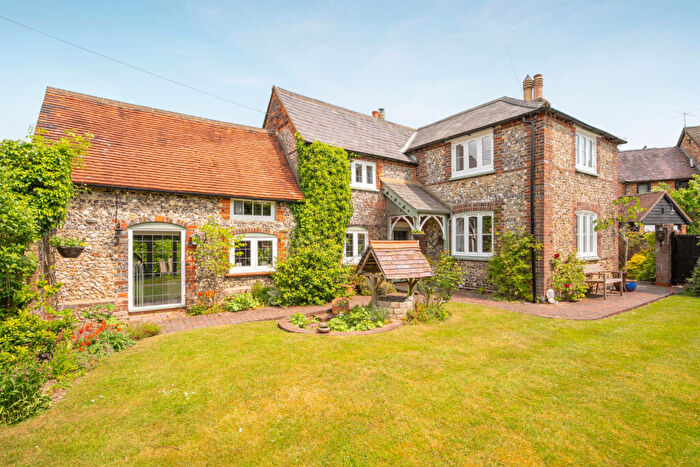 3 Bedroom Detached House For Sale In Heath End Road, Great Kingshill, High Wycombe, Buckinghamshire, HP15