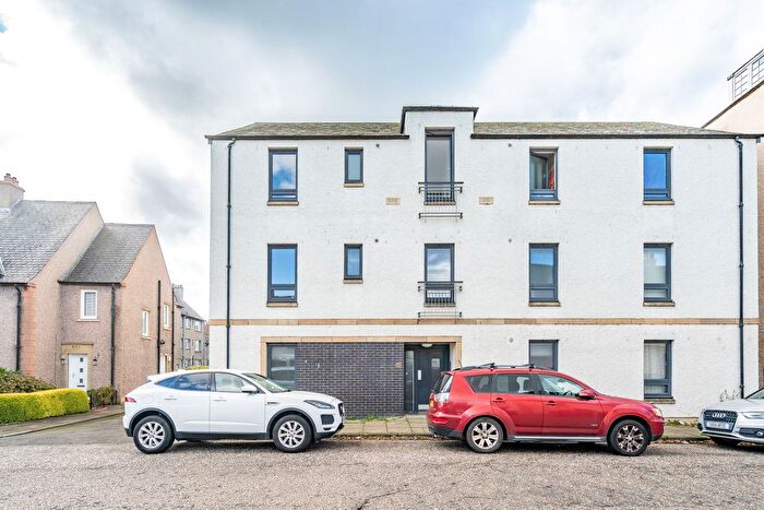 2 Bedroom Flat For Sale In C, Duke Street, Dalkeith, EH22