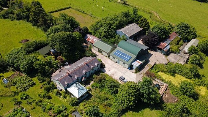 4 Bedroom Equestrian Property For Sale In Ty Canol, Rhosfach, Clunderwen, SA66