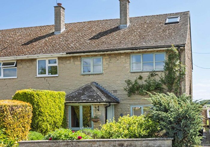 4 Bedroom End Of Terrace House For Sale In Fowlers Road, Kingham, OX7