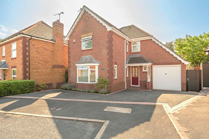 4 Bedroom Detached House For Sale In Sulgrave Close, Dudley, DY1