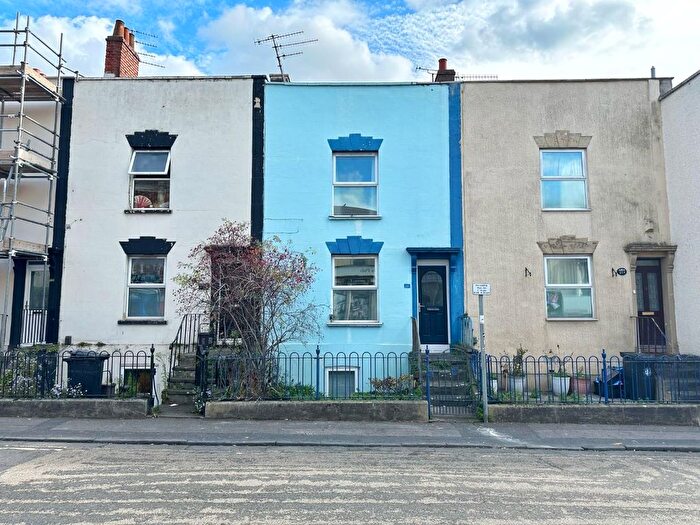 2 Bedroom Property For Sale In Stapleton Road, Bristol, BS5