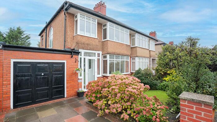 3 Bedroom Semi-Detached House For Sale In Ronaldsway, Crosby, L23