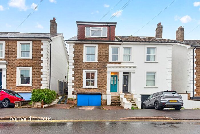 5 Bedroom Semi-Detached House For Sale In Ladbroke Road, Redhill, RH1
