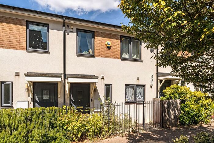3 Bedroom Terraced House To Rent In Fairthorn Road, Charlton, SE7