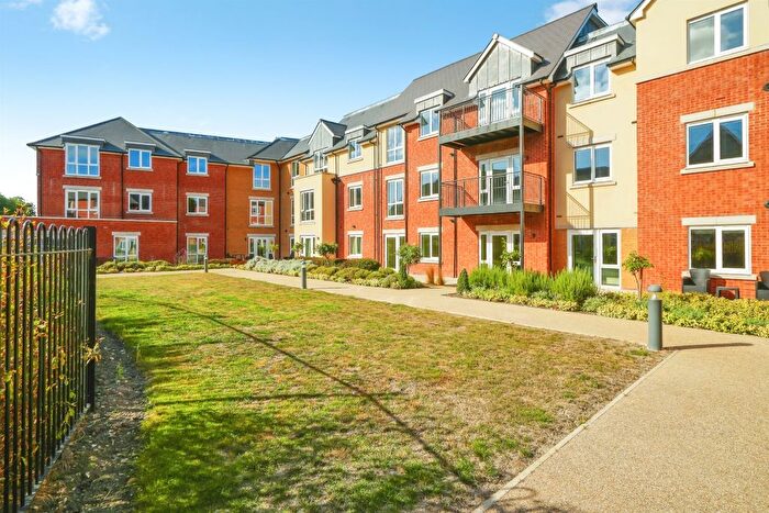 2 Bedroom Flat For Sale In Grove Road, Wantage, OX12