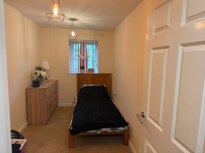 2 Bedroom Flat To Rent In Holyhead Road, Coventry, CV1