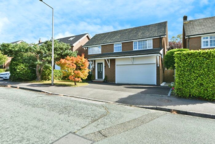 4 Bedroom Detached House For Sale In Chatsworth Road, High Lane, Stockport, Greater Manchester, SK6