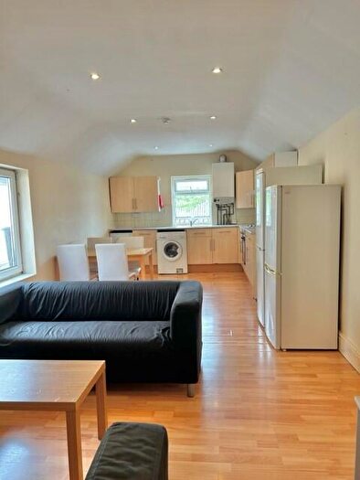 4 Bedroom Duplex To Rent In Duplex Apartment, Woodville Road, Cathays, Cardiff, CF24