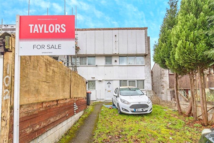 3 Bedroom End Of Terrace House For Sale In Crispin Road, Bradville, Milton Keynes, Buckinghamshire, MK13