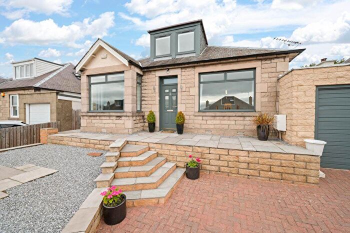 3 Bedroom Detached Bungalow For Sale In Hillview Road, Corstorphine, Edinburgh, EH12