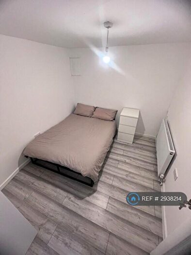 4 Bedroom Terraced House To Rent In Trafalgar St, Gillingham, ME7