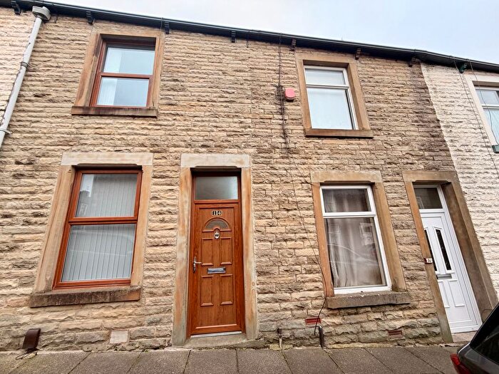 2 Bedroom Property To Rent In Oak Street, Burnley, BB12
