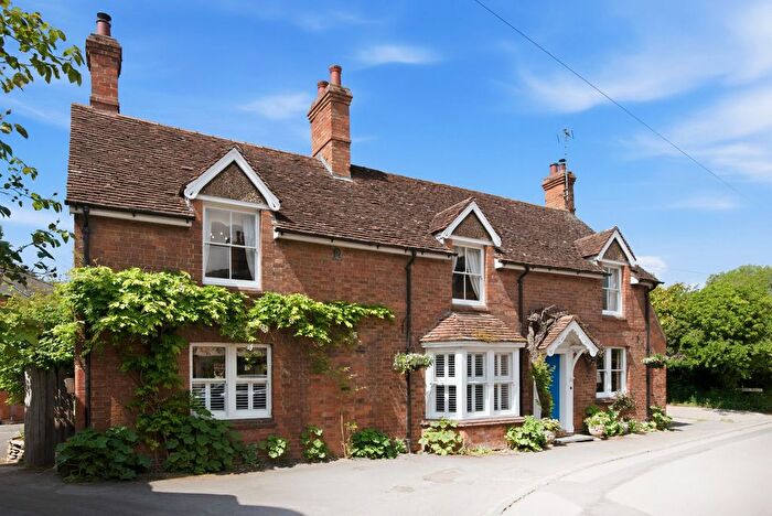 4 Bedroom Detached House For Sale In Chestnut Square, Wellesbourne, Warwick, CV35