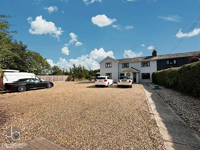 5 Bedroom Semi-Detached House For Sale In East Road, East Mersea, Colchester, CO5