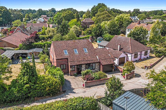4 Bedroom Detached Bungalow For Sale In Westerfield, Ipswich, IP6