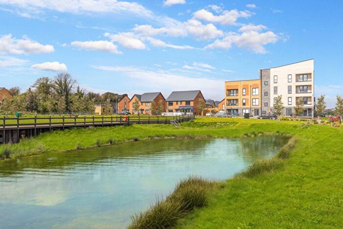 1 Bedroom Apartment For Sale In Tiltman Avenue, DA9