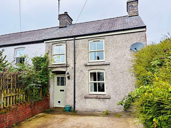 2 Bedroom End Of Terrace House For Sale In Rose Terrace, Tregaron, SY25