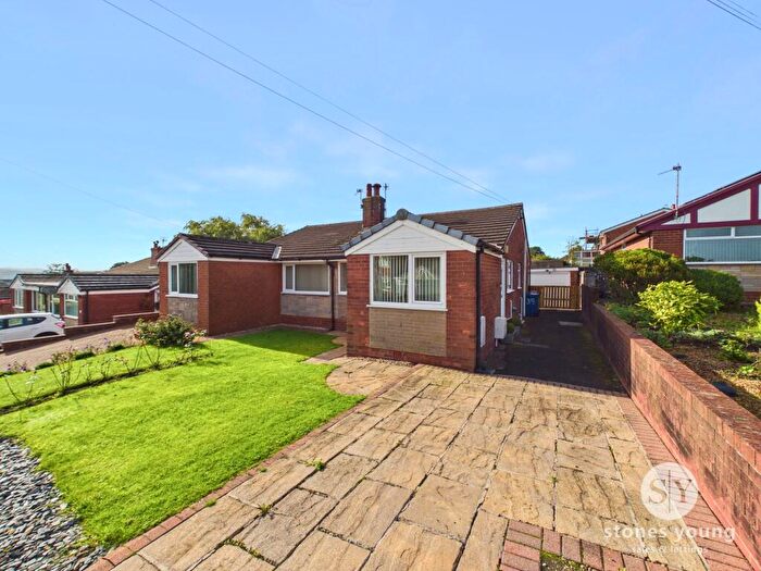 2 Bedroom Semi-Detached Bungalow For Sale In Royshaw Avenue, Blackburn, BB1