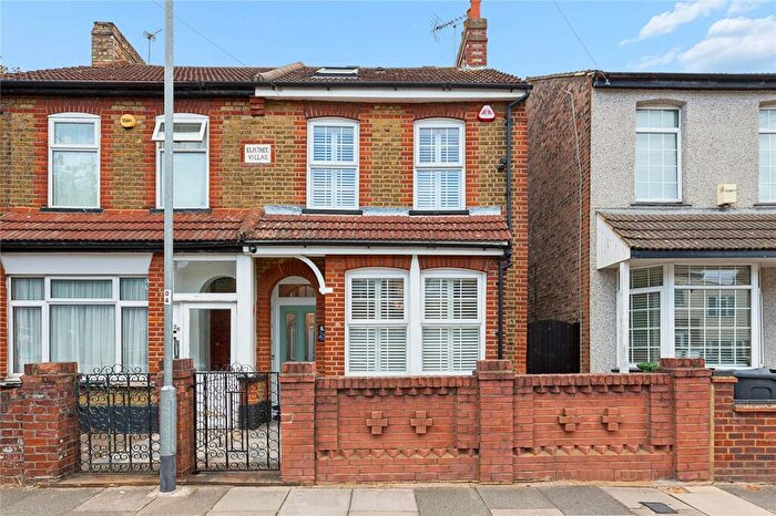 3 Bedroom Semi-Detached House For Sale In Whalebone Avenue, Chadwell Heath, RM6