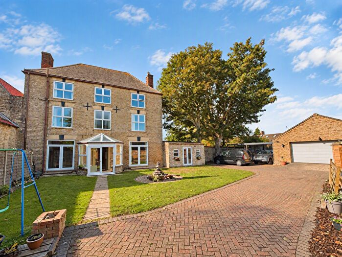 4 Bedroom Detached House For Sale In Manor Lane, Waddington, LN5