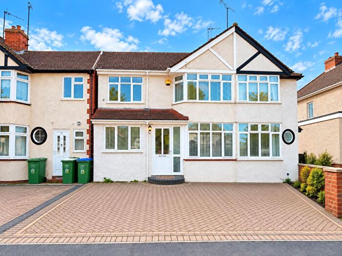 3 Bedroom Property To Rent In Parkside Avenue, Bexleyheath, DA7