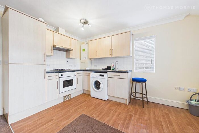 1 Bedroom Apartment To Rent In Kneesworth Street, Royston, Hertfordshire, SG8