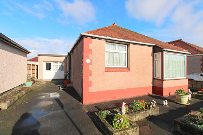 3 Bedroom Bungalow For Sale In Oakwood Road, Rhyl, LL18