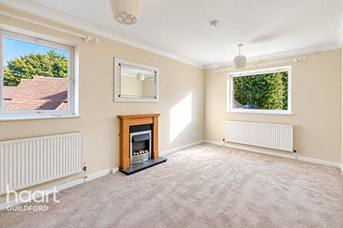 2 Bedroom Apartment To Rent In Lower Street, Haslemere, GU27