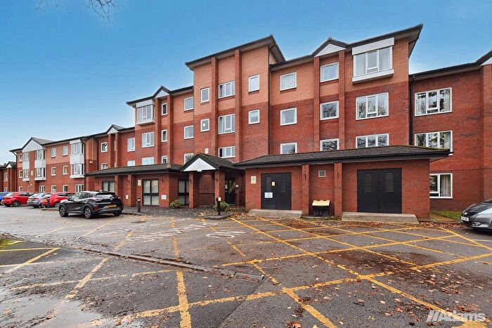 2 Bedroom Flat For Sale In Dingleway, Appleton, Warrington, WA4