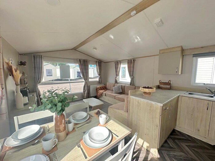 2 Bedroom Park Home For Sale In Broadland Sands Holiday Park – Suffolk, NR32