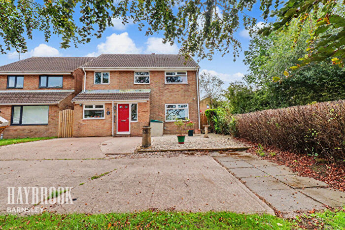 4 Bedroom Detached House For Sale In Bluebell Avenue, Penistone, S36