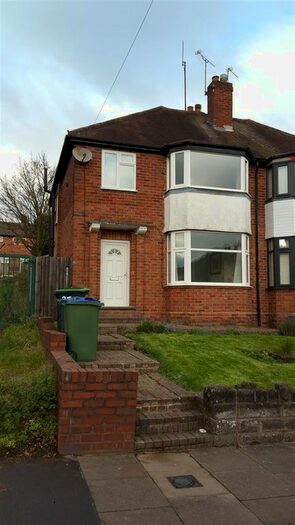 3 Bedroom Property To Rent In Apsley Road, Oldbury, B68