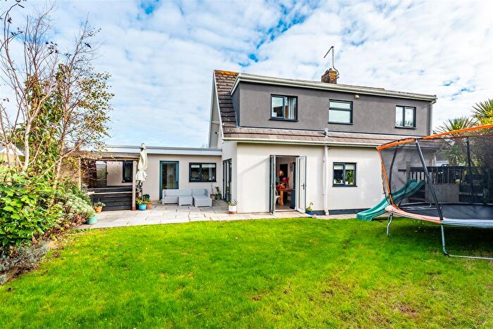 3 Bedroom Detached House For Sale In Deepslade Close, Southgate, Swansea, SA3