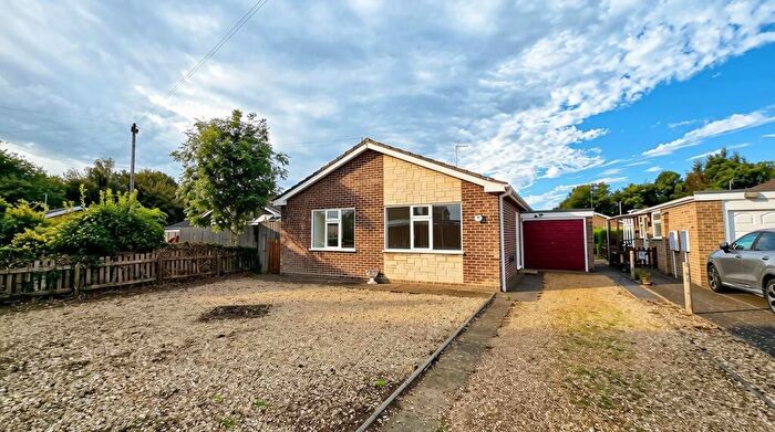 2 Bedroom Detached Bungalow For Sale In Highgrove, Long Sutton, PE12