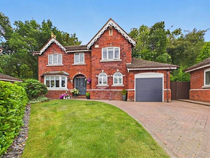 4 Bedroom Detached House For Sale In Orchard Rise, Gee Cross, Hyde, SK14