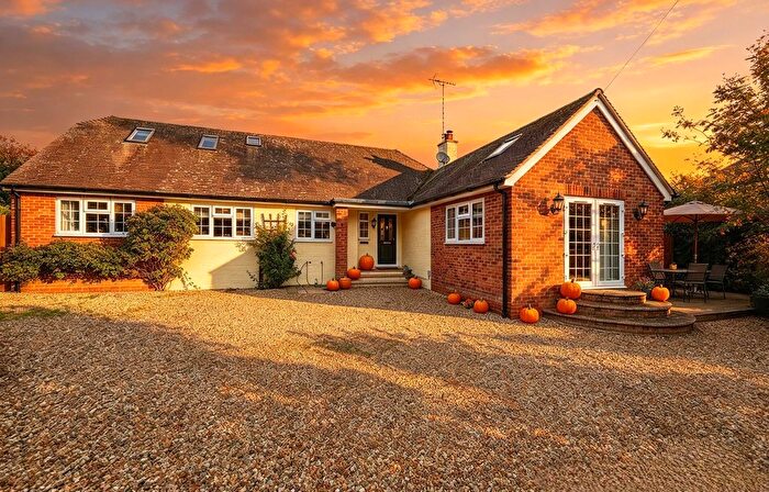 4 Bedroom Bungalow For Sale In Post Office Lane, Broad Hinton, SN4