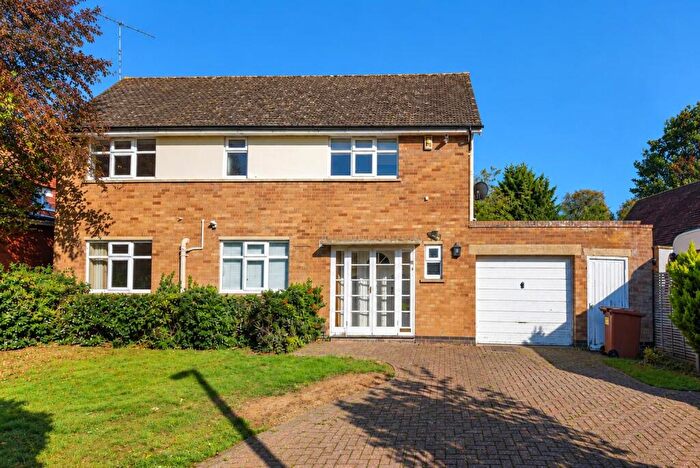3 Bedroom Detached House For Sale In Chantry Close, Great Billing, Northampton, NN3