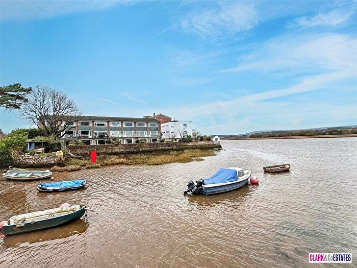2 Bedroom Flat For Sale In Strand Court, Topsham, EX3