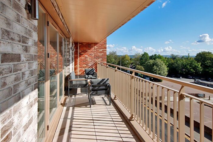 3 Bedroom Flat For Sale In Chandlers Place, High Street, Sevenoaks, Kent, TN13
