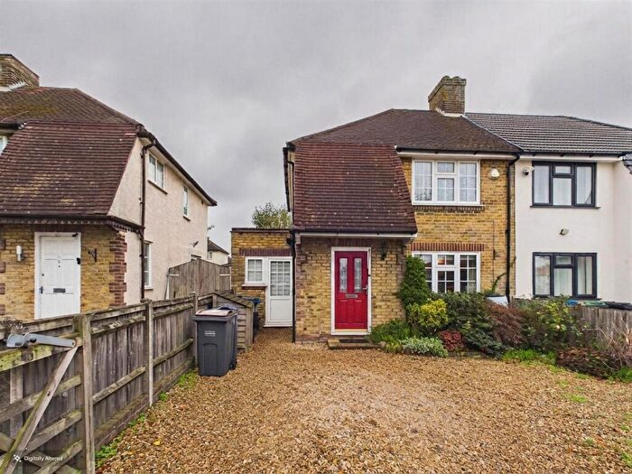 3 Bedroom Semi-Detached House For Sale In Parkway, New Addington, Croydon, CR0