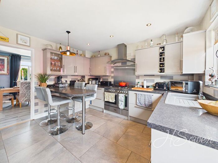3 Bedroom Semi-Detached House For Sale In Westhill Avenue, Torquay, TQ1